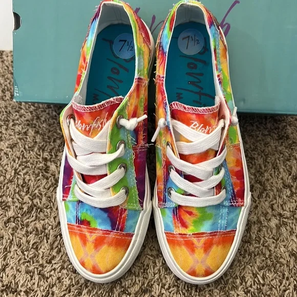 Used - Picture 2 of 5